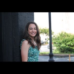 Meet your Posher, Alyson